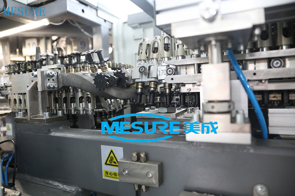 High Output PET Bottle Filling Machine | Blow-Fill-Cap Combi Machine for Water & Liquids, Cost-Efficient Line