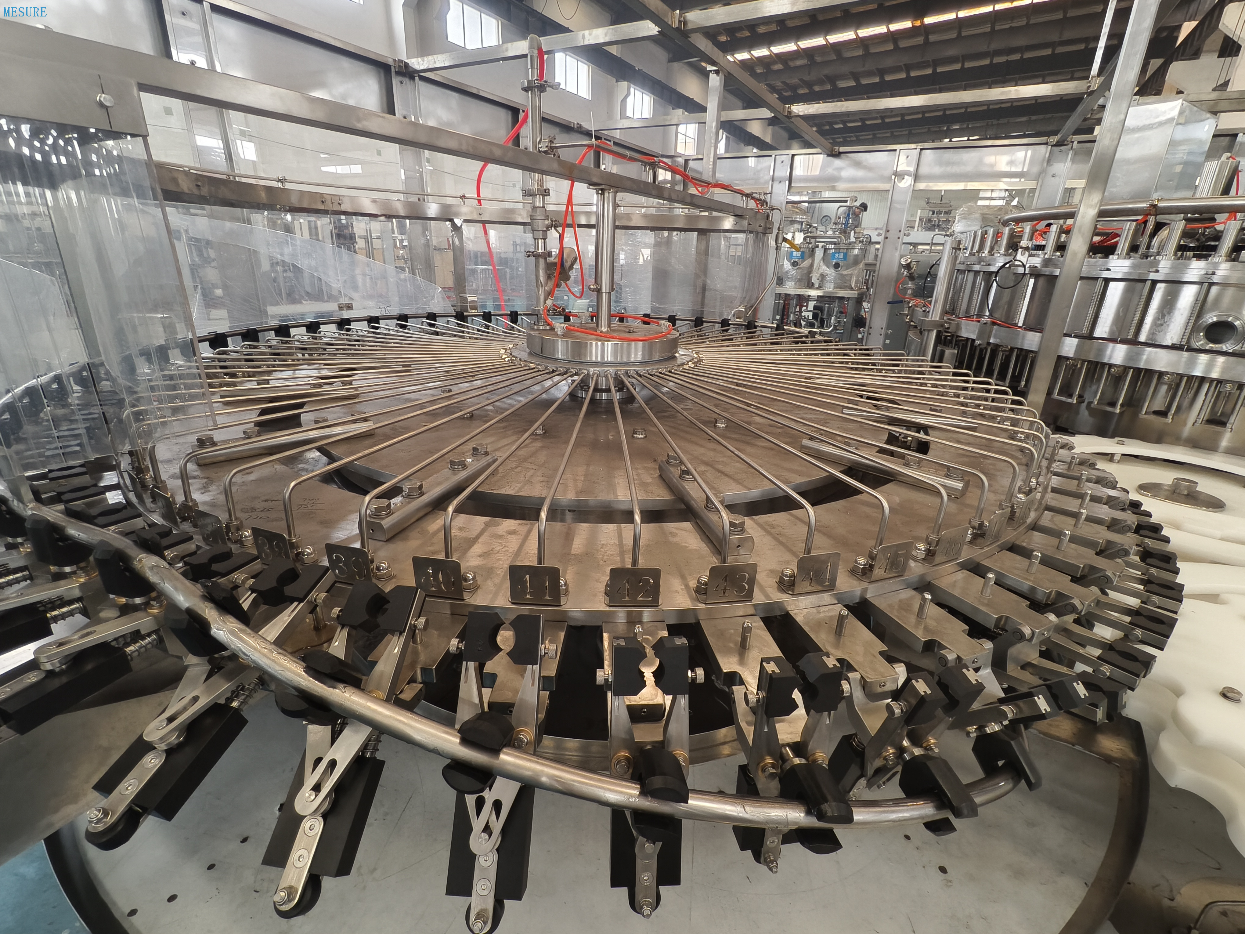 Efficient Glass Bottle Sparkling Carbonated Drink Filling Line Machinery