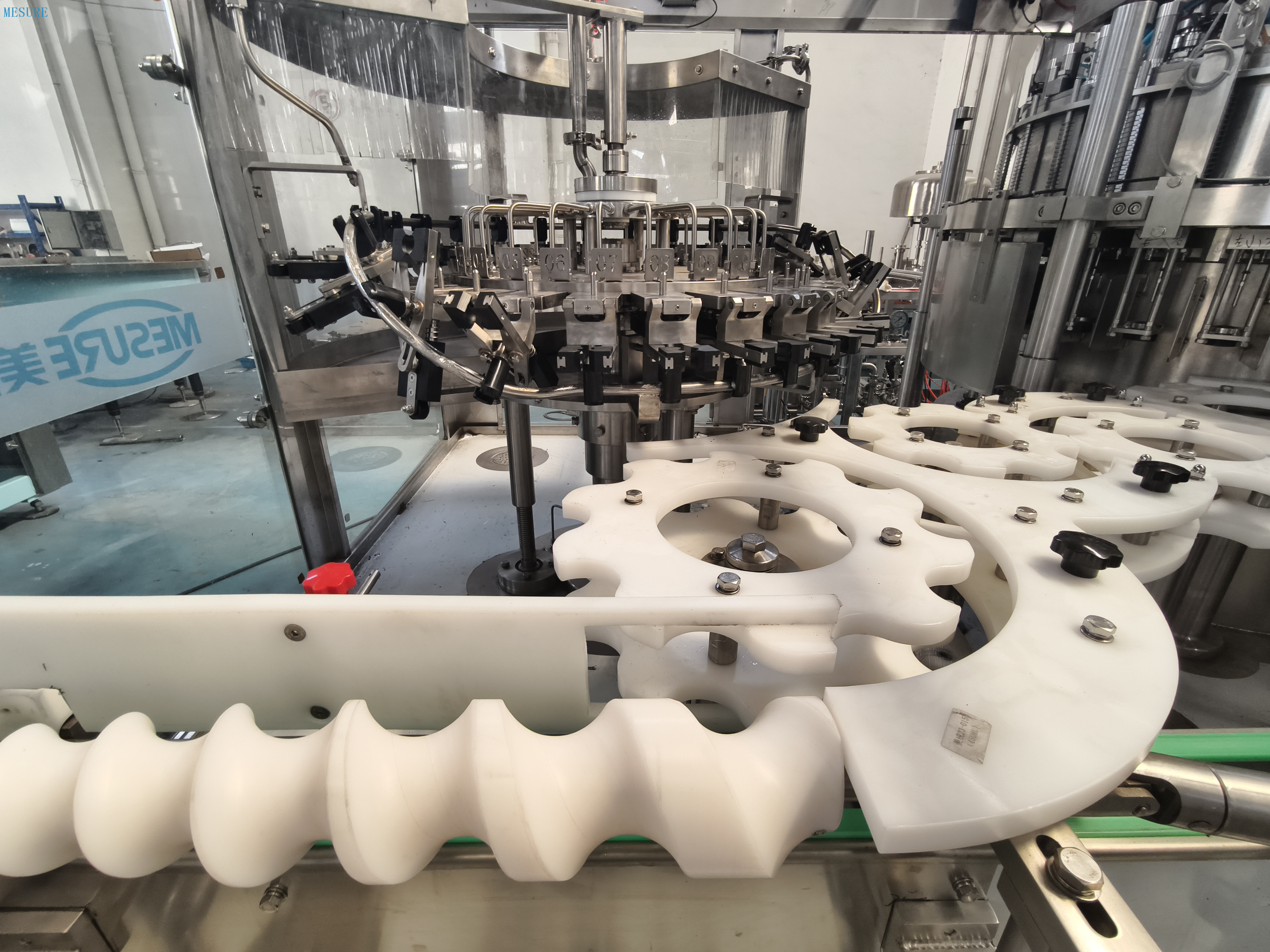 3-in-1 Rinsing-Filling-Capping Glass bottle pure water mineral water filling machine
