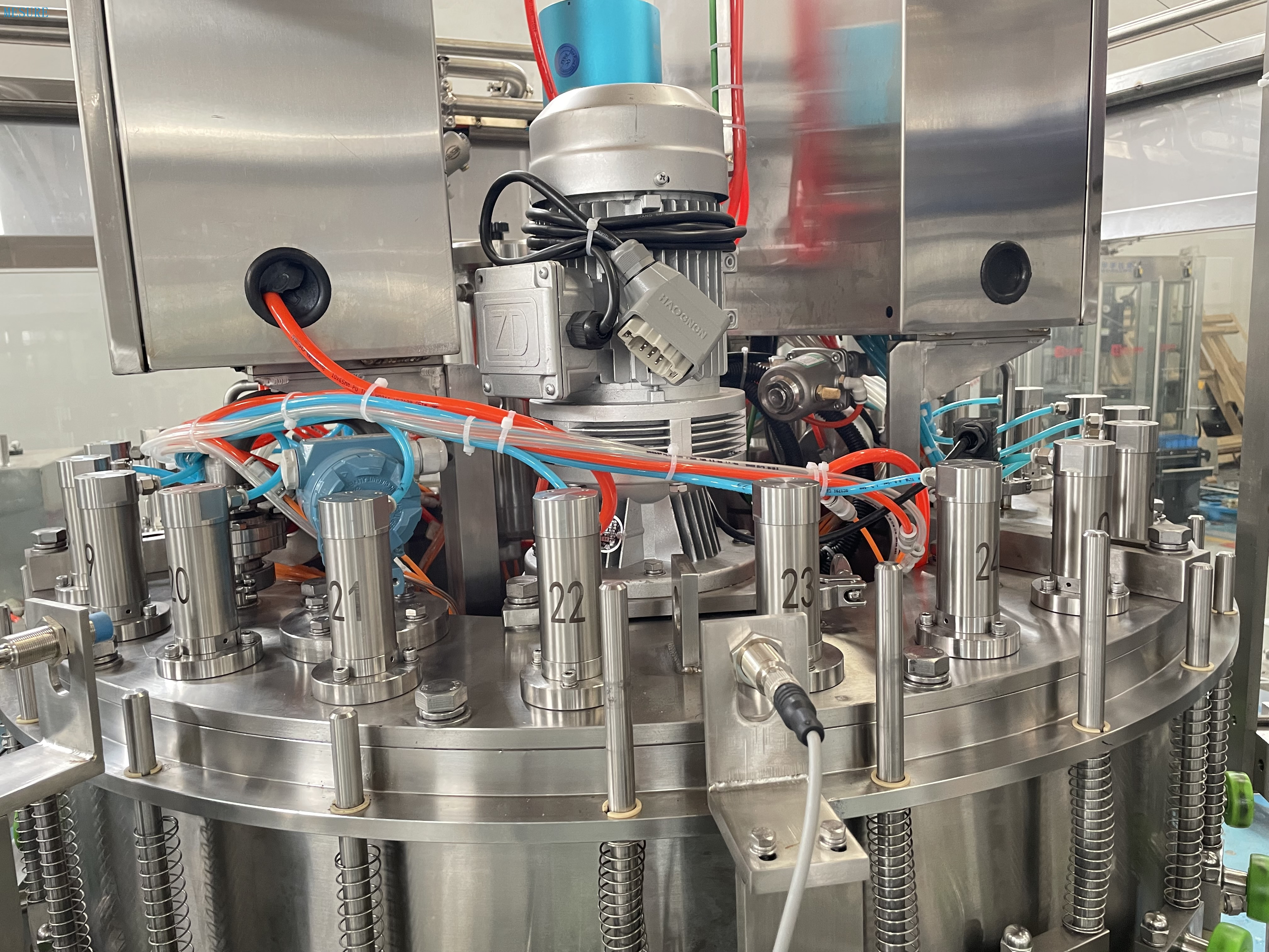 Automatic Precision Glass Bottle Carbonated Beverage Filler Filling Machine line