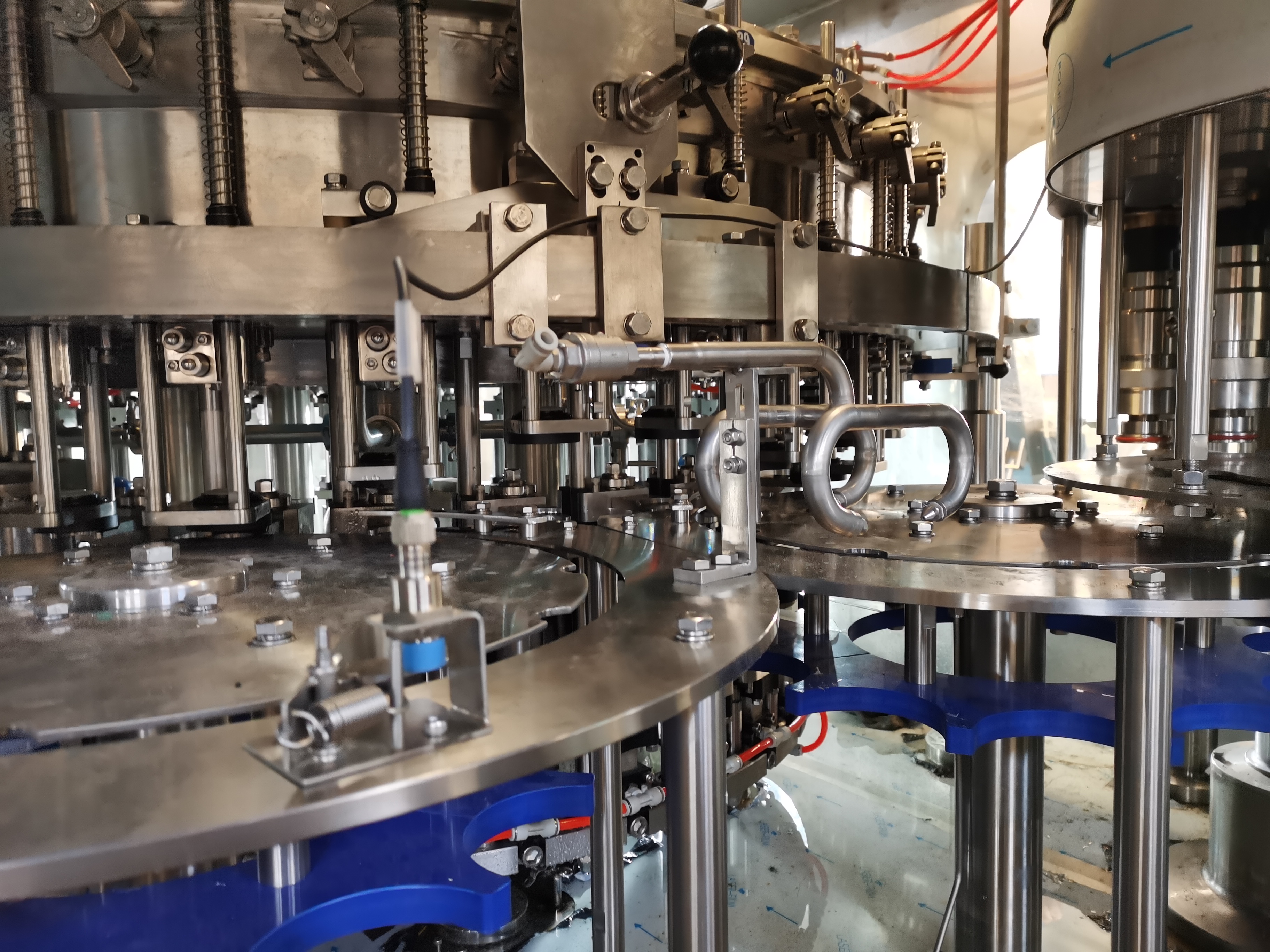 3000BPH 1.5L PET Bottle Fresh Beer Filling Machine 