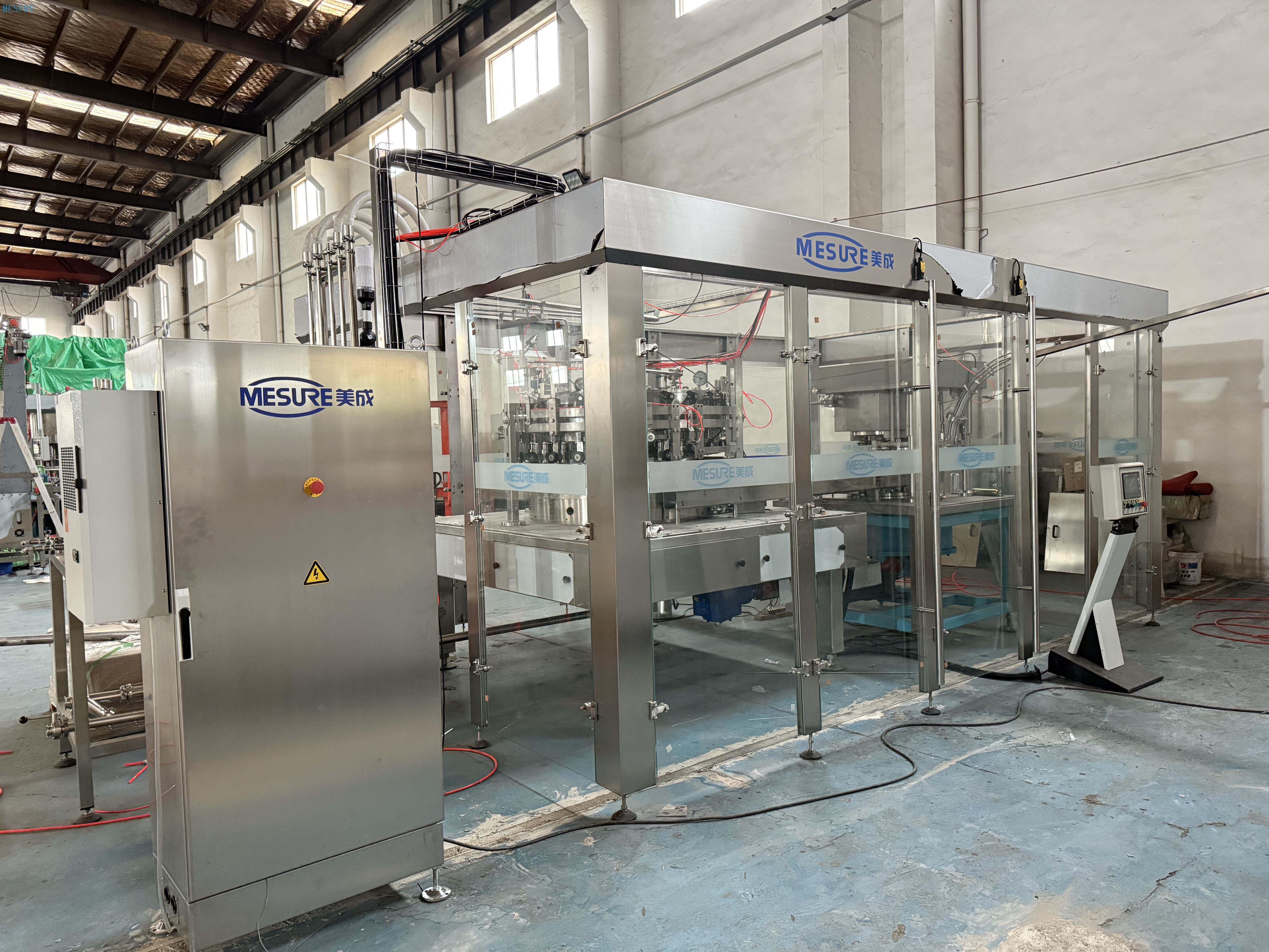 Small-Scale Adjustable Carbonated Can Filler for Entrepreneurs